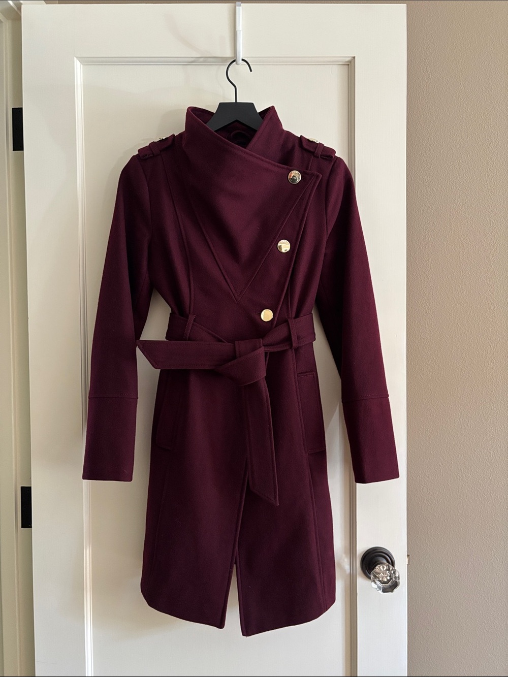 Women's Guess Double-Breasted Belted Wool Coat - Burgundy